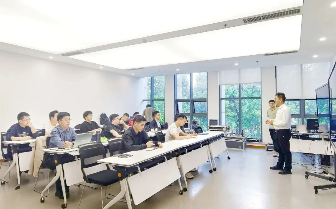 携手西门子，共启数智节能新征程 —— 西门子“燃擎号”全国巡展走进汇通华城
